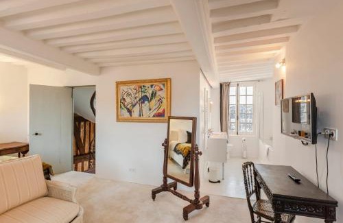 Honfleur Casa | La Demeure du Clocher 4 AC On the Port & Place Sainte-Catherine 8 g