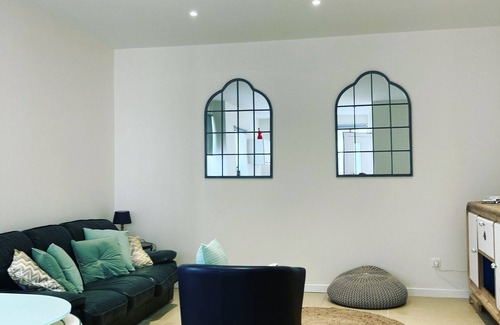 Saint-Jean-de-Losne Apartamento | La diligence, appartement au calme au cœur du village. Entre les quais etle port