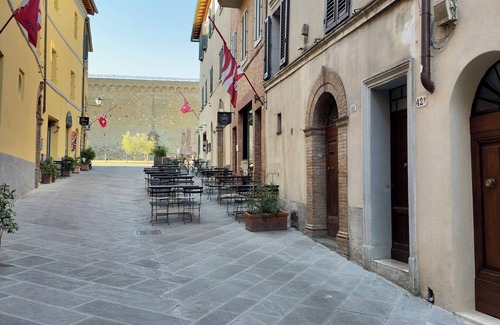 Montalcino Casa | La Dimora di Roberta is located within walking distance of the Fortress and the historic center.