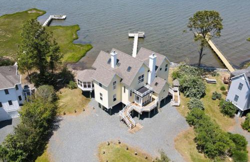 Chincoteague Casa | La Dolce Vita - Waterfront with boat dock!