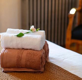 Saint-Galmier Cama Y Desayuno | La Fée Capucine - Chambres et table d'hôtes - Espace bien-être et massages