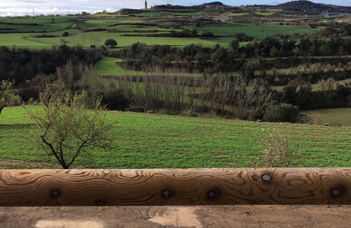 Aleny Cabaña | La Farraja de Cal Farrés, casa rural a 1 h. de Barcelona: piscina, bbq, jardín.