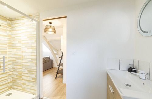 Laval Apartamento | La Fabrik - Studio à 300m de la gare de Laval