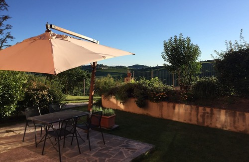 San Desiderio Apartamento | Apartamento con jardín en La Famulenta cerca de Moncalvo