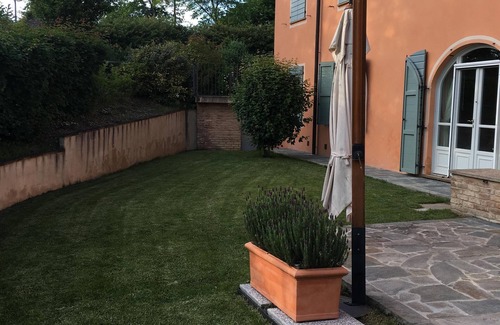 San Desiderio Apartamento | Apartamento con jardín en La Famulenta cerca de Moncalvo