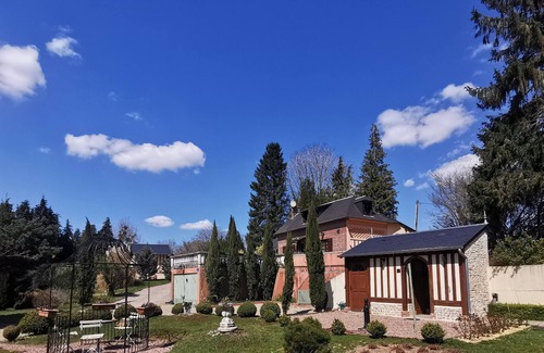 Courtonne-la-Meurdrac Cama Y Desayuno | LA Ferlande EN Auge Parc Suite Duplex 4personnes Maison D Hotes