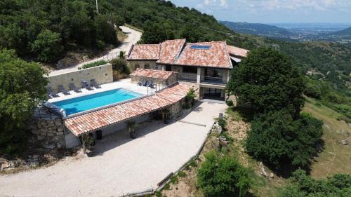 Toulaud Casa | La Ferme d'Helyette