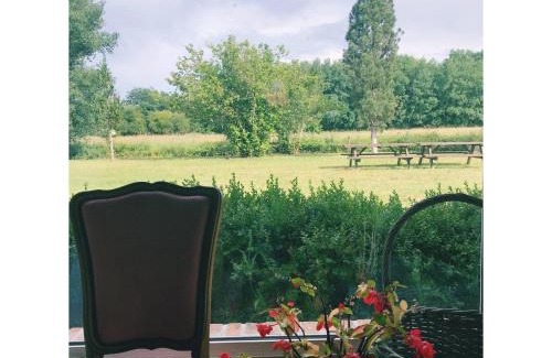 Thoury Cama Y Desayuno | La Ferme de la Maugerie