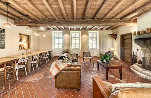 Mezeriat Casa | La Ferme du Domaine de Bassol - Piscine & Billard