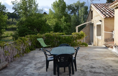 Malaucene Apartamento | La Ferme du Sublon Gîte Le Romarin