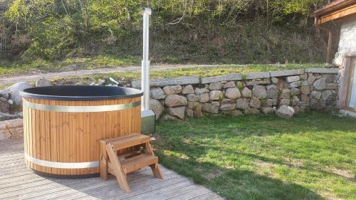 Travexin Casa | LA FERME LES DIGITALES bain nordique, billard