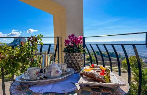 Mussomeli Apartamento | La Finestra sul Castello B&B