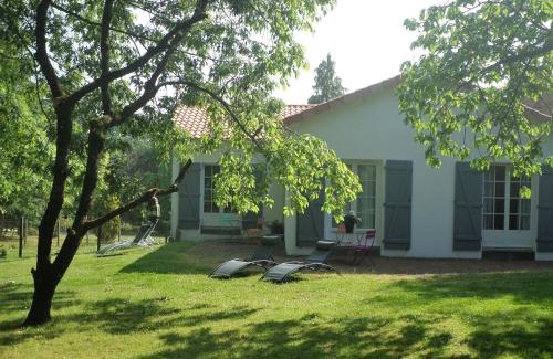 Breuil-Barret Casa | La Folie