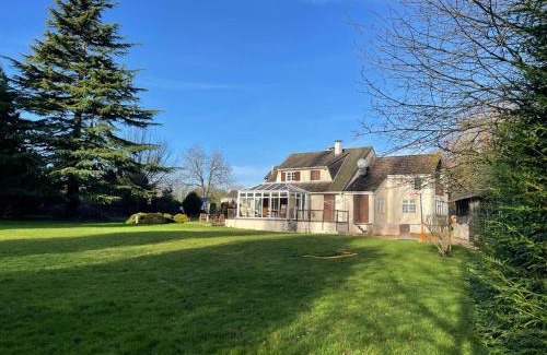 Beuzeville Casa | La Follette