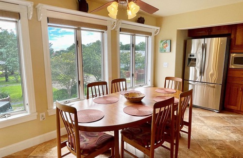 Ocracoke Casa | La Fortezza: Soundfront, large yard, covered porches, small dock.