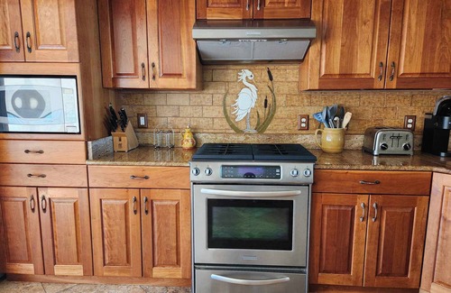 Ocracoke Casa | La Fortezza: Soundfront, large yard, covered porches, small dock.