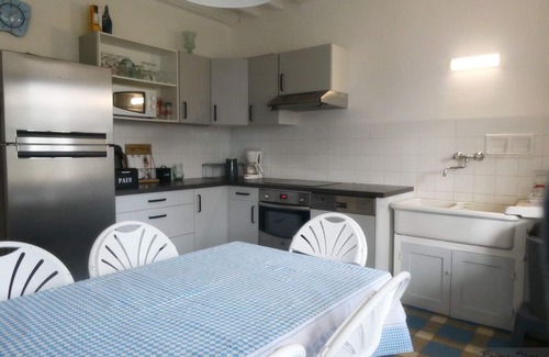 Lepin-le-Lac Casa | La Foulque Stone - Holiday cottage