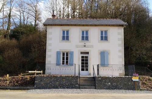Montflours Casa | La Fourmondière supérieure, maison éclusière