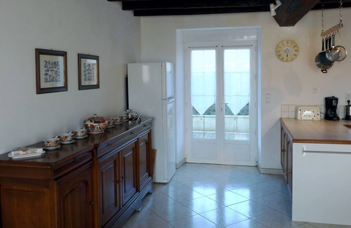 Saint-Thomas-de-Courceriers Casa | La Goupillère, farmhouse and extensive grounds in a tranquil country setting