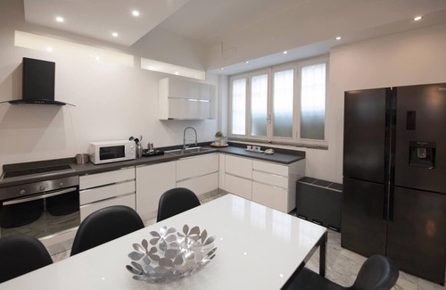 Zona Solari Apartamento | La Galleria Milan - Your Chic Urban Retreat in Solari District