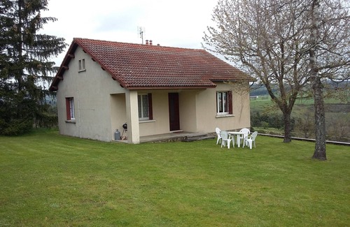Fontanes Casa | la gardille les pine independent house with land in lozere