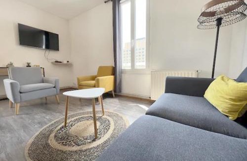 Faubourg-Raines Apartamento | La Gare: 50m2, 4 Prs, 2 Ch - Proximité cité gastro