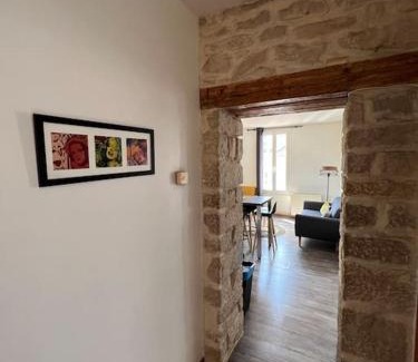 Faubourg-Raines Apartamento | La Gare: 50m2, 4 Prs, 2 Ch - Proximité cité gastro