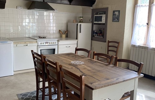 Salles-Courbaties Casa | La Gastine