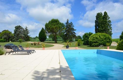 Saint-Aubin-de-Branne Cama Y Desayuno | La Gentilhommière