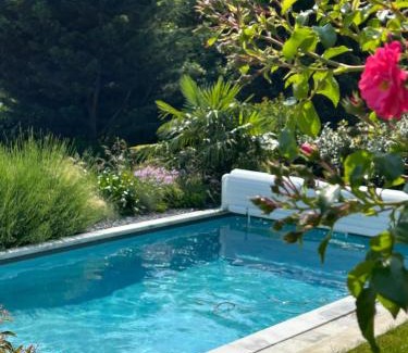 Sainte-Colombe Cama Y Desayuno | La Glycine B&B