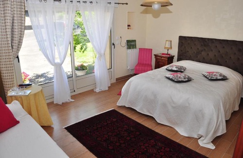 Saint-Georges-Buttavent Cama Y Desayuno | La Grande Malardiere