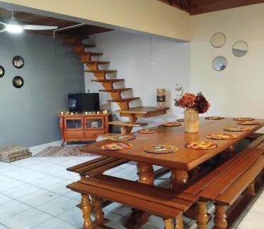 Gouzon Apartamento | La grande table