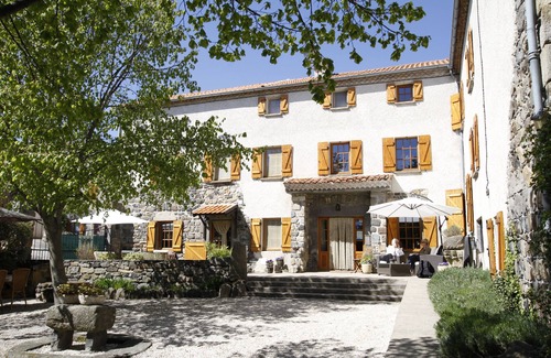 Olloix Cabaña | La Grange aux Ayres gîte "Chardon" 6 lugares