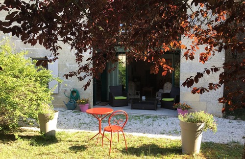 Bellefond Casa | El granero Bellefontaine encaramado en su colina