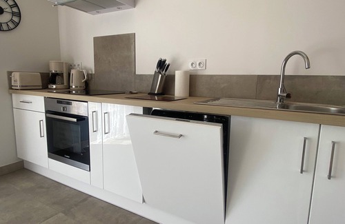 Drulhe Casa | La Grange du Contour Renovated house with terrace - 2 bedrooms, 1 bathroom, separate WC