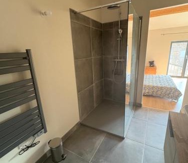 Grillon Casa | La Grange