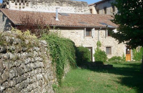 Saint-Paul-les-Romans Casa | La Grange des Remparts - Abierto en Vercors