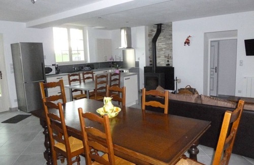 Saint-Martin-des-Bois Casa | La Grange, casa de campo reformada para 6 personas.