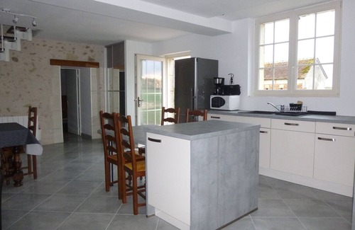 Saint-Martin-des-Bois Casa | La Grange, casa de campo reformada para 6 personas.