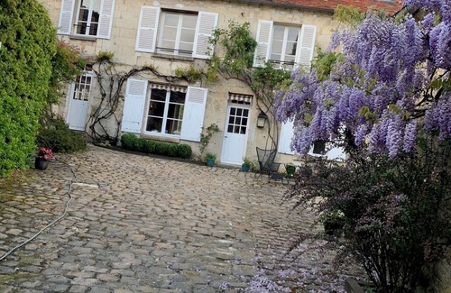 Haramont Casa | La Grive, a former coaching inn at the gateway to the Retz forest