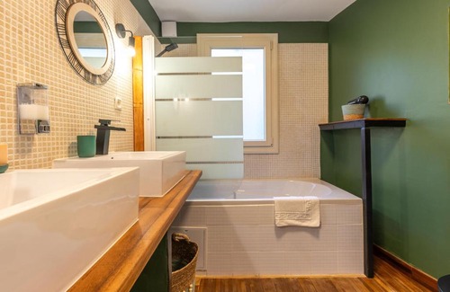 Amboise Casa | « La Grrr'Authentique » - Maison Troglodyte Unique