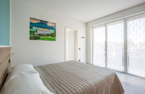 Albese con Cassano Cama Y Desayuno | La Guest House di PIAZZA MOTTA
