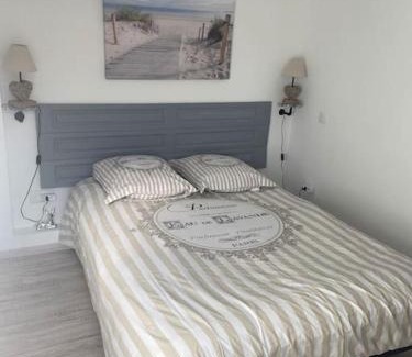 Beuzeville Casa | La Guitoune