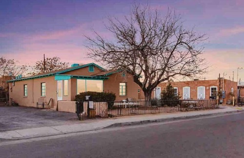 West Old Town Casa | La Hacienda: 4BR Historic Adobe in Old Town