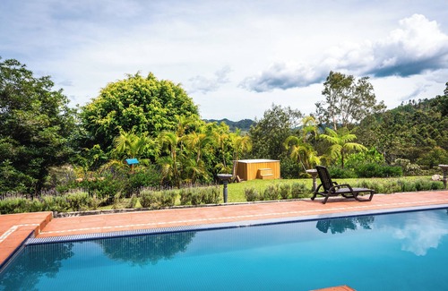 Retiro Villa | Finca Hacienda Colonial - Piscina - Hermosas Vistas