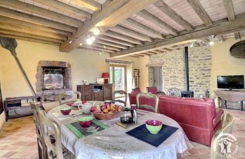 Saint-Thurial Casa | La haie chapeau
