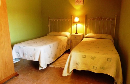 La Aldehuela Cabaña | "La Higuera y El Nogal" 12 plazas con Piscina La Aldehuela(Avila) Gredos