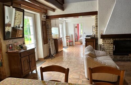 Saint-Martin-de-Fressengeas Casa | La Jarisse