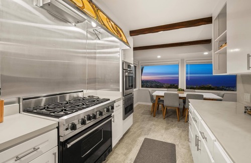 Country Club Casa | La Jolla Hilltop Haven with Ocean Views and Spa