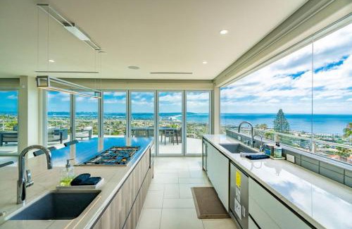 Muirlands Casa | La Jolla Paradise with Ocean Views Pool and Spa